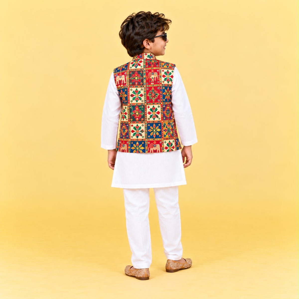 Durga Dandiya white kurta set ⭐